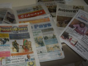 Article : L&rsquo;information, la presse &agrave; la une du quotidien des Burkinab&eacute;